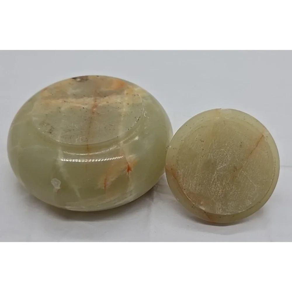 Vintage Hand Carved Green Onyx Stone Round Lidded Trinket Box Jewelry Box Home